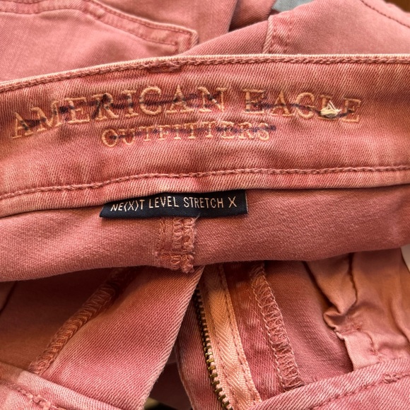 American eagle Women's Distressed Pink Jeans size 4 - Picture 4 of 5